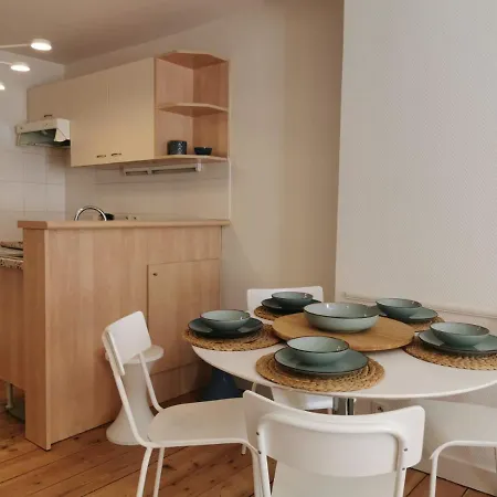 De 2 Avec Parking Apartment *