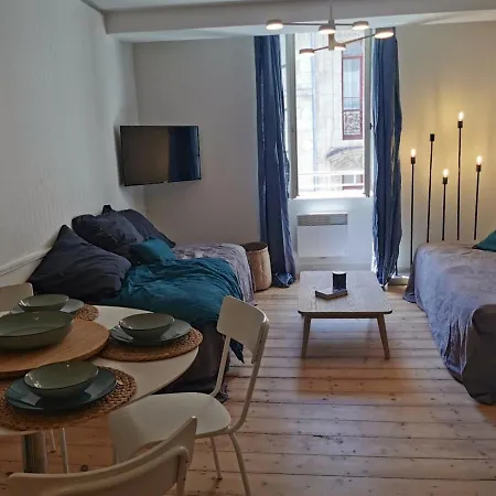 De 2 Avec Parking Apartment